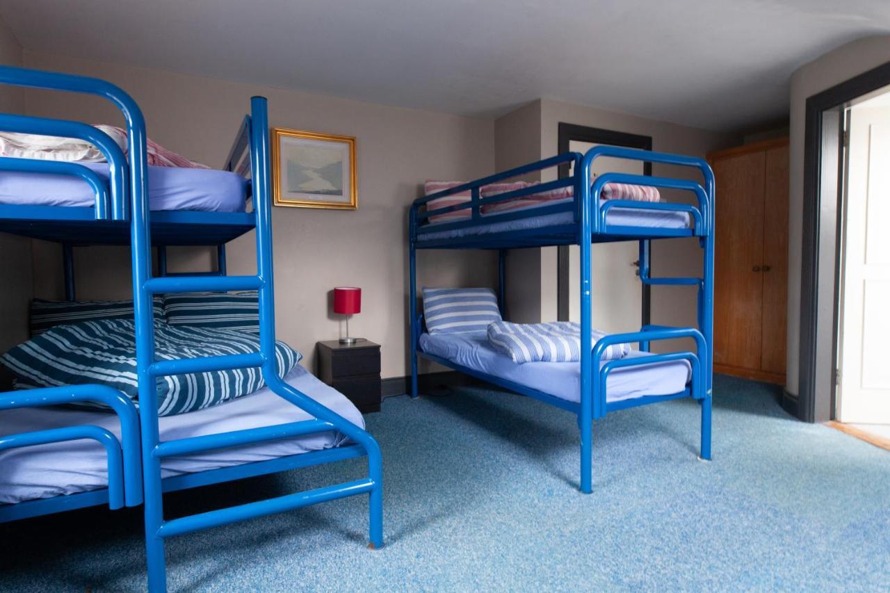 The Connemara Hostel - Sleepzone Линон Экстерьер фото