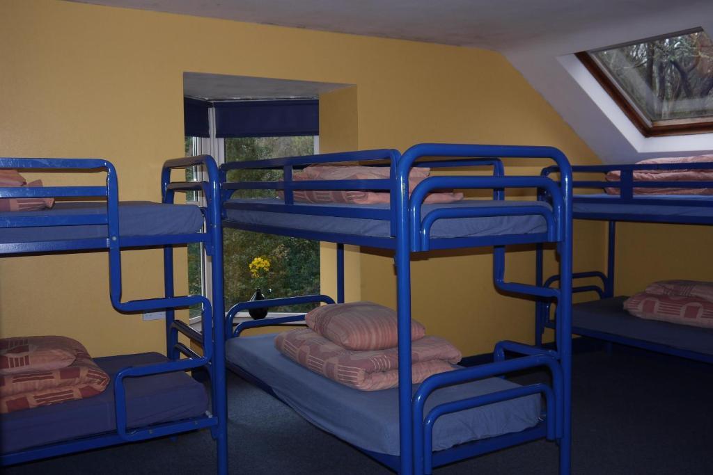 The Connemara Hostel - Sleepzone Линон Номер фото