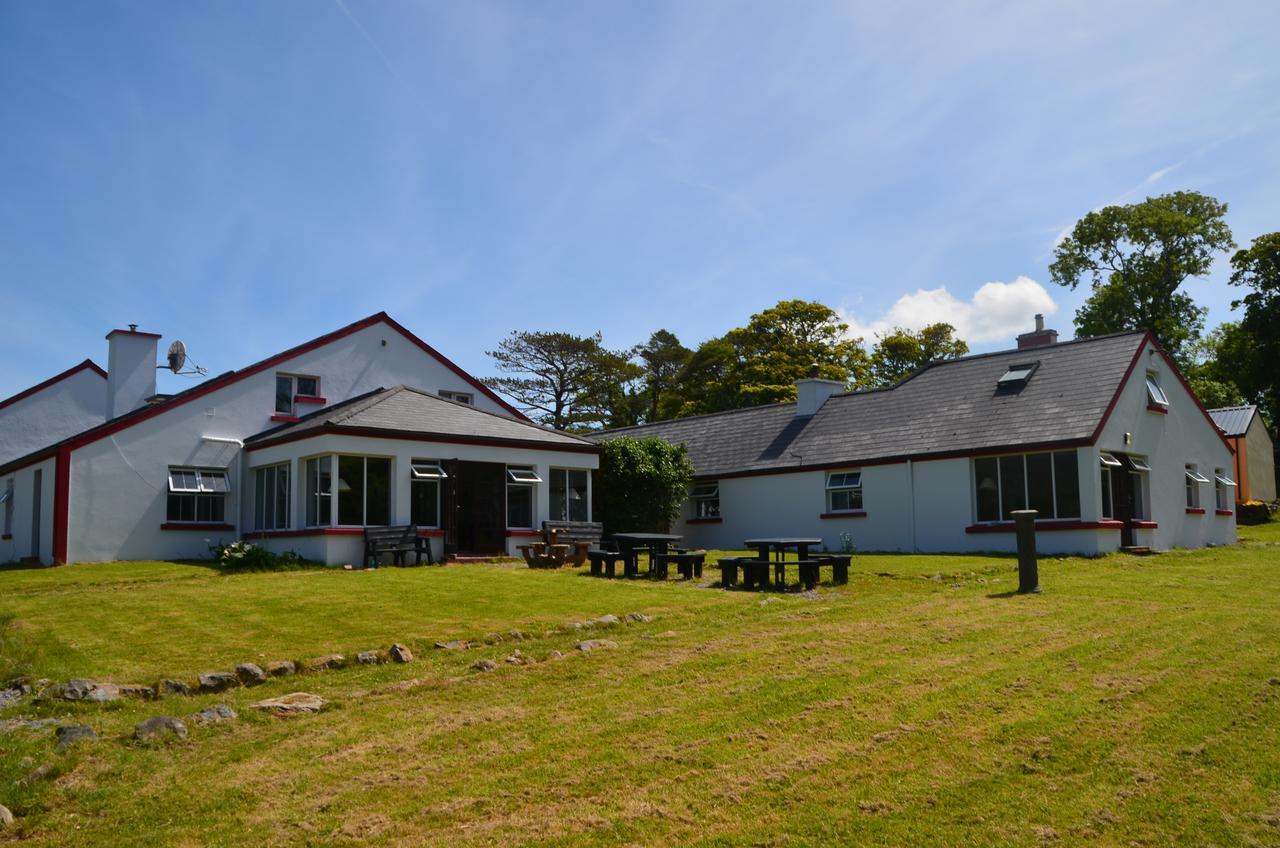 The Connemara Hostel - Sleepzone Линон Экстерьер фото