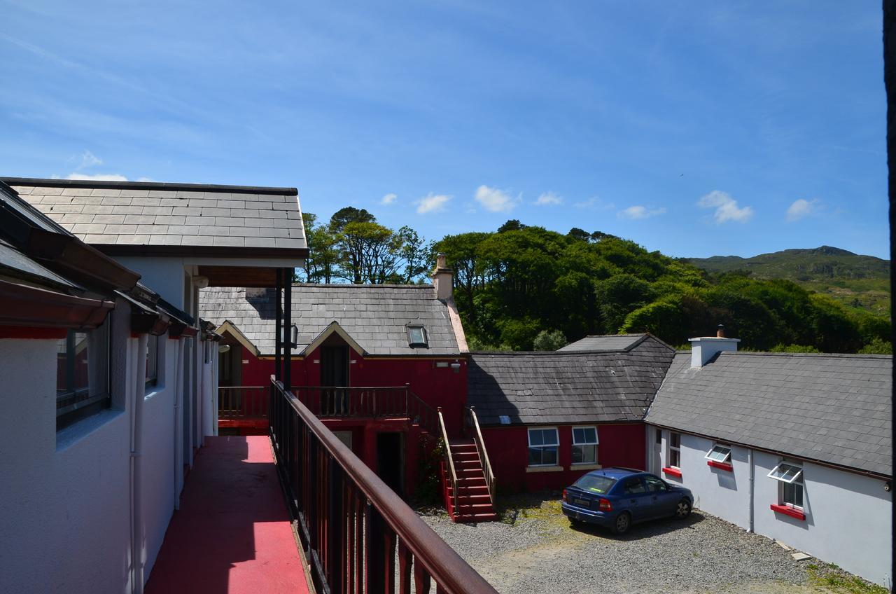 The Connemara Hostel - Sleepzone Линон Экстерьер фото